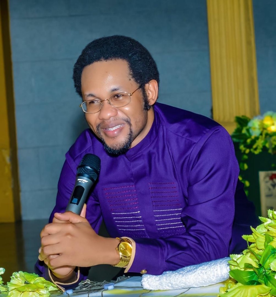 Papa Samuel Masambukidi II - Portrait Officiel